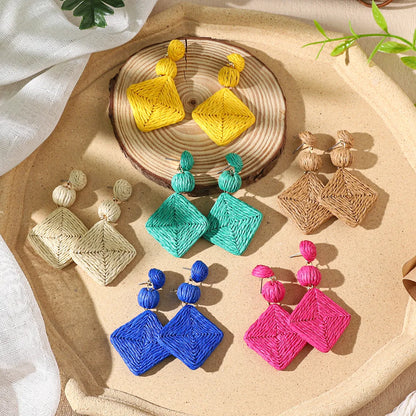 1 Pair Vacation Bohemian Rhombus Braid Alloy Straw Rattan Drop Earrings