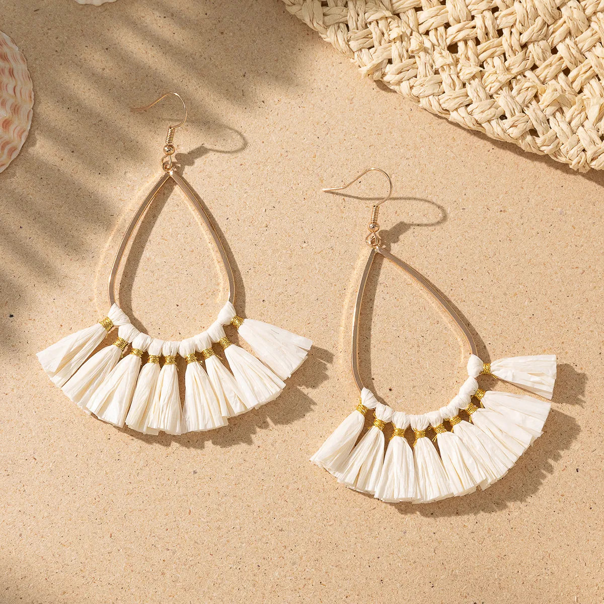 1 Pair Vacation Bohemian Triangle Round Water Droplets Tassel Straw Drop Earrings