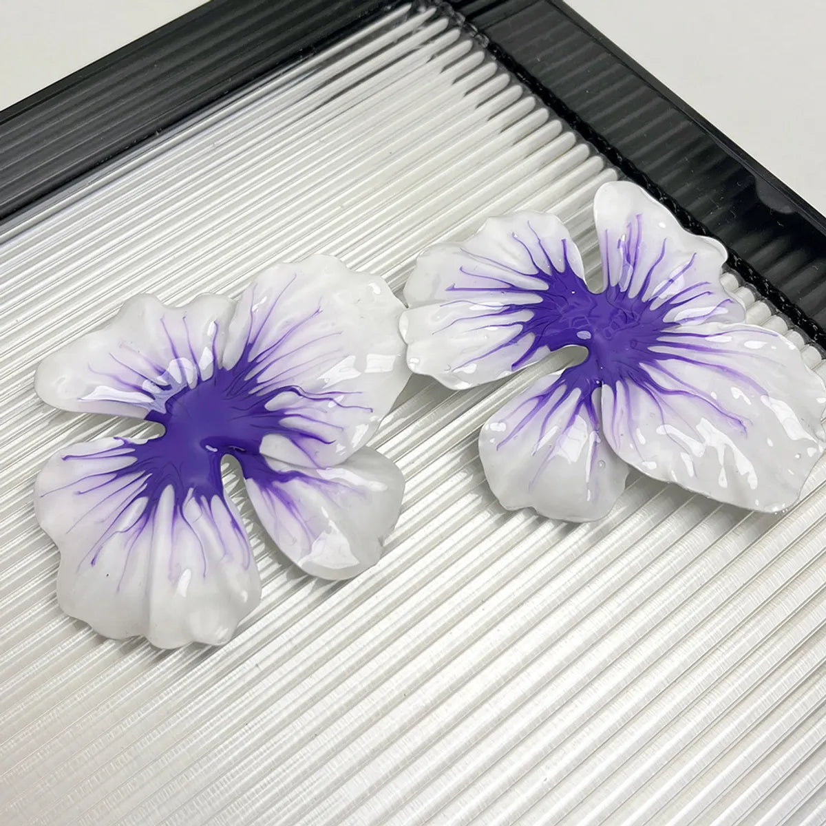 1 Pair Vacation Flower Enamel Iron Ear Studs