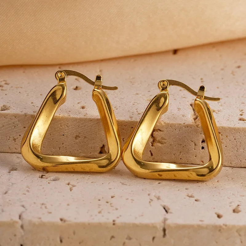 1 Pair Vacation Modern Style C Shape Triangle Solid Color Plating 304 Stainless Steel 14K Gold Plated Earrings Ear Studs