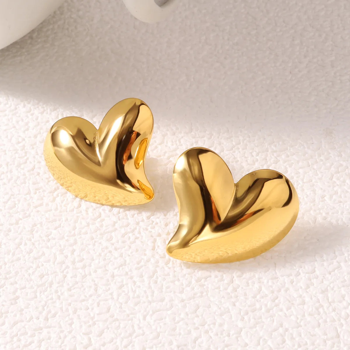 1 Pair Vacation Simple Style Classic Style Heart Shape 304 Stainless Steel 18K Gold Plated Ear Studs