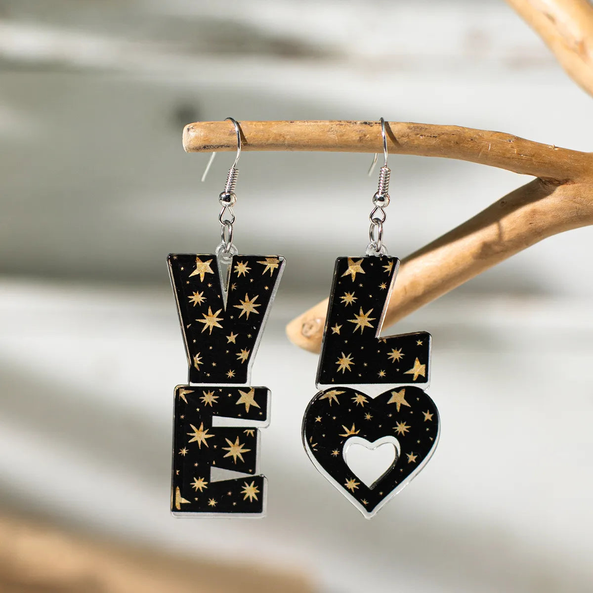 1 Pair Vacation Simple Style Heart Shape Printing Arylic Drop Earrings