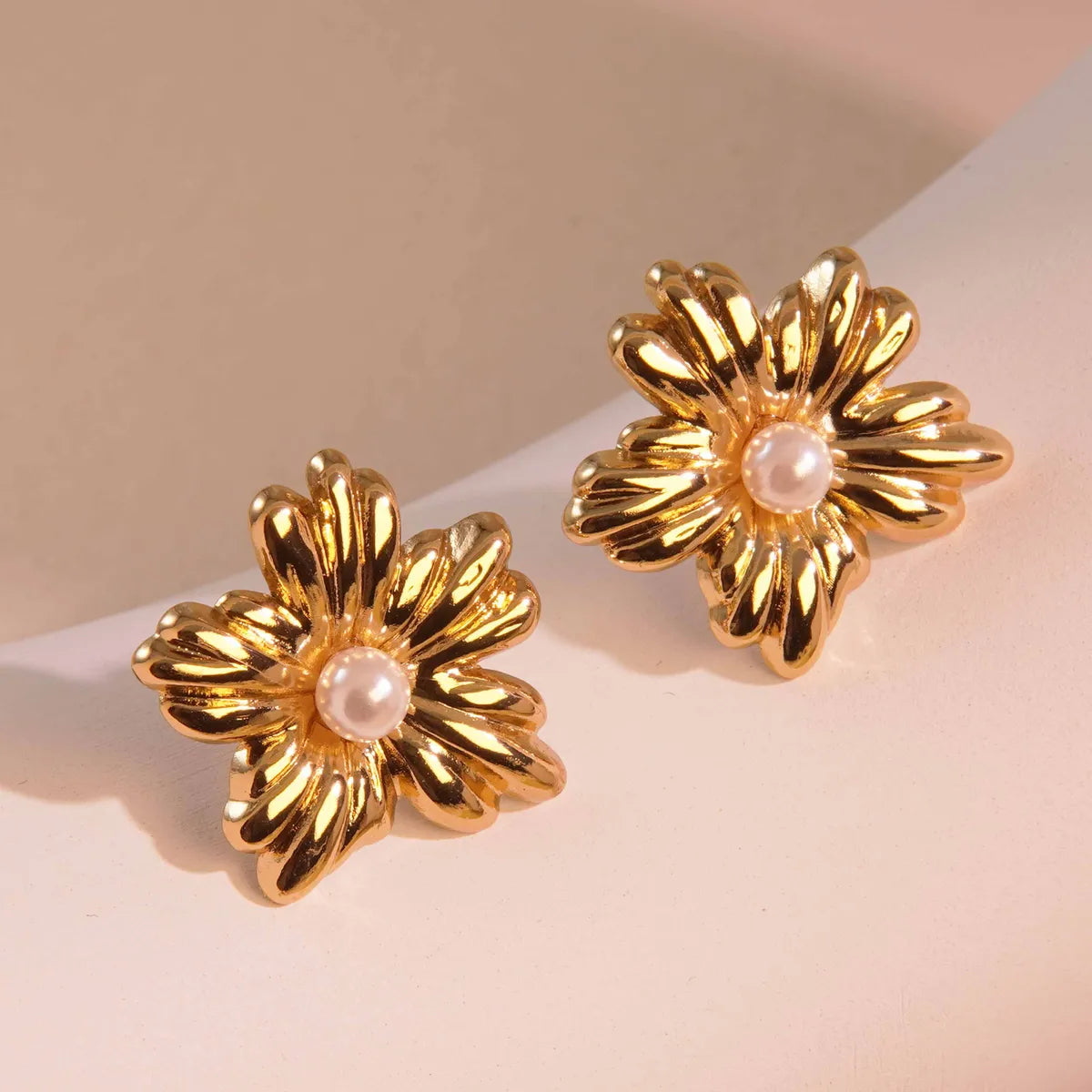 1 Pair Vacation Sweet Artistic Flower Floral Plating 304 Stainless Steel Imitation Gold  Ear Studs