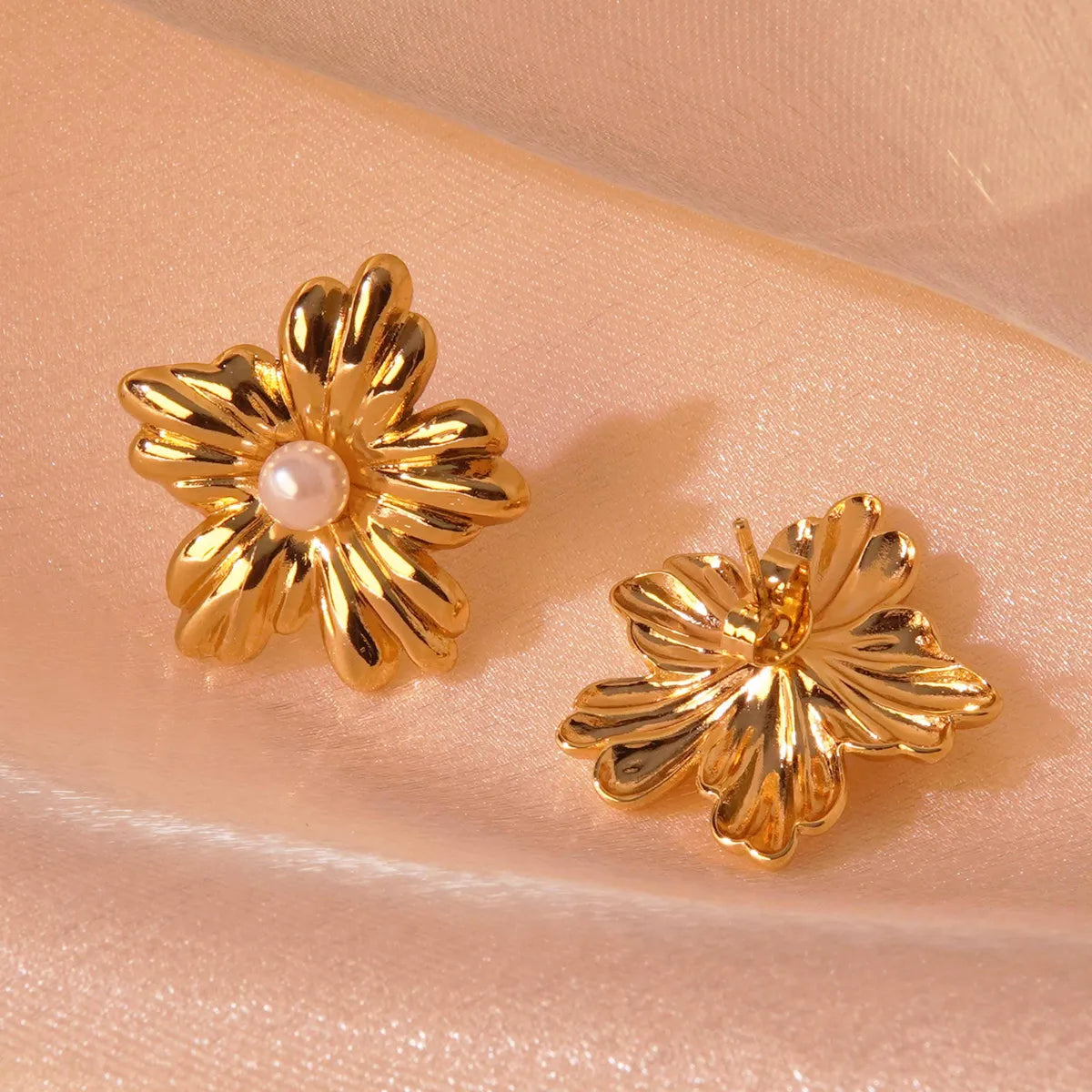 1 Pair Vacation Sweet Artistic Flower Floral Plating 304 Stainless Steel Imitation Gold  Ear Studs