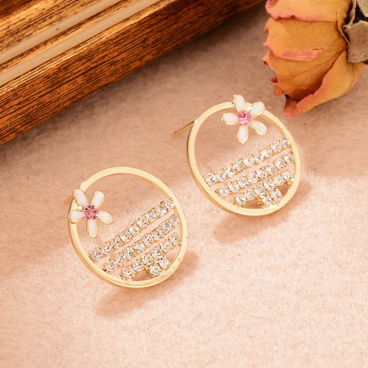 1 Pair Vacation Sweet Flower Inlay Copper Zircon Ear Studs