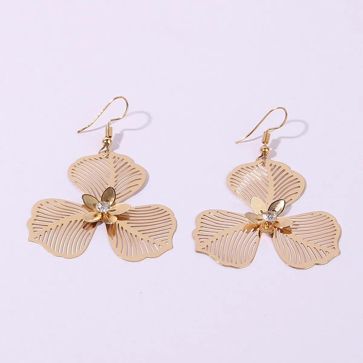 1 Pair Vacation Sweet Flower Plating Hollow Out Inlay Copper Zircon Gold Plated Drop Earrings