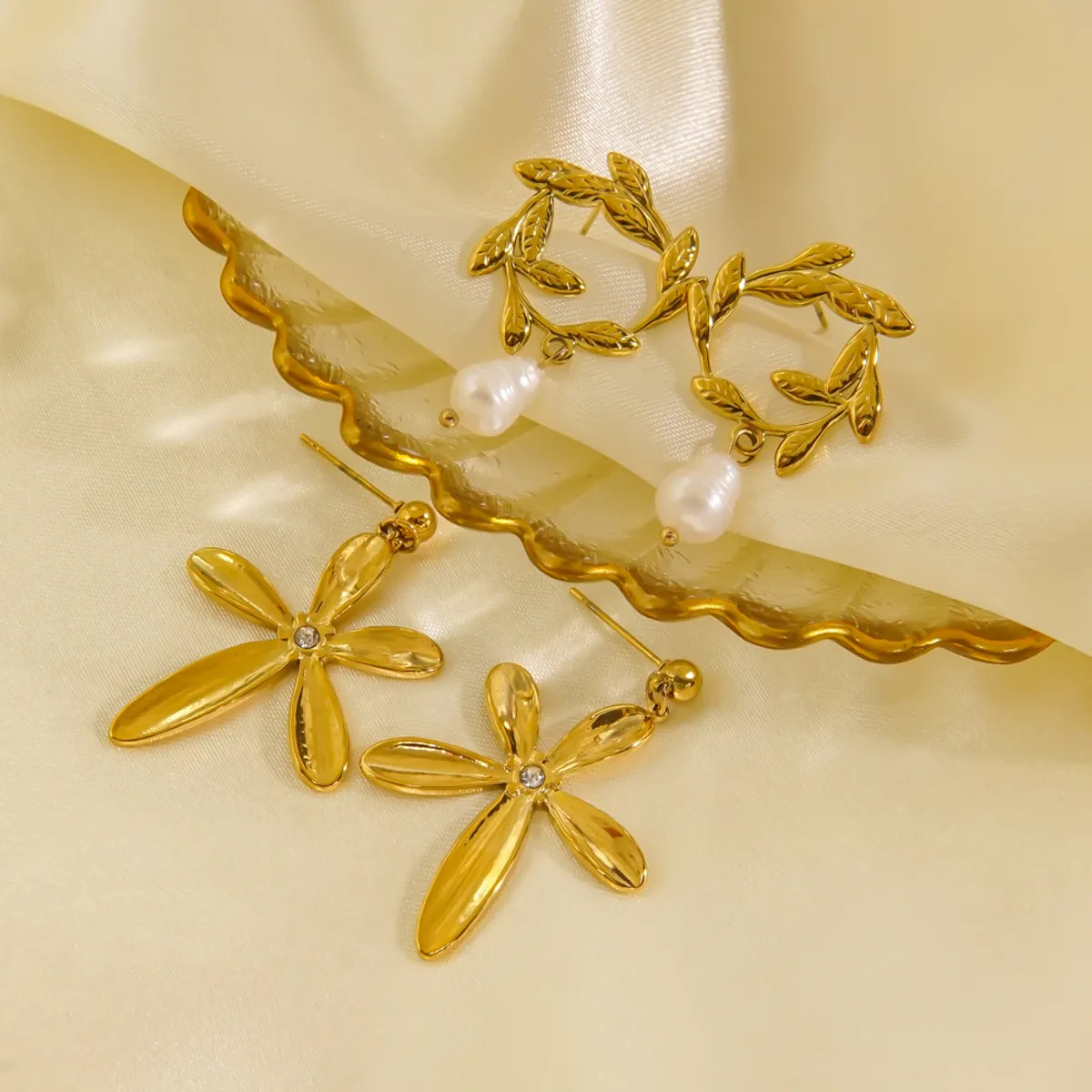 1 Pair Vacation Sweet Flower Plating 304 Stainless Steel Pearl 14K Gold Plated Drop Earrings