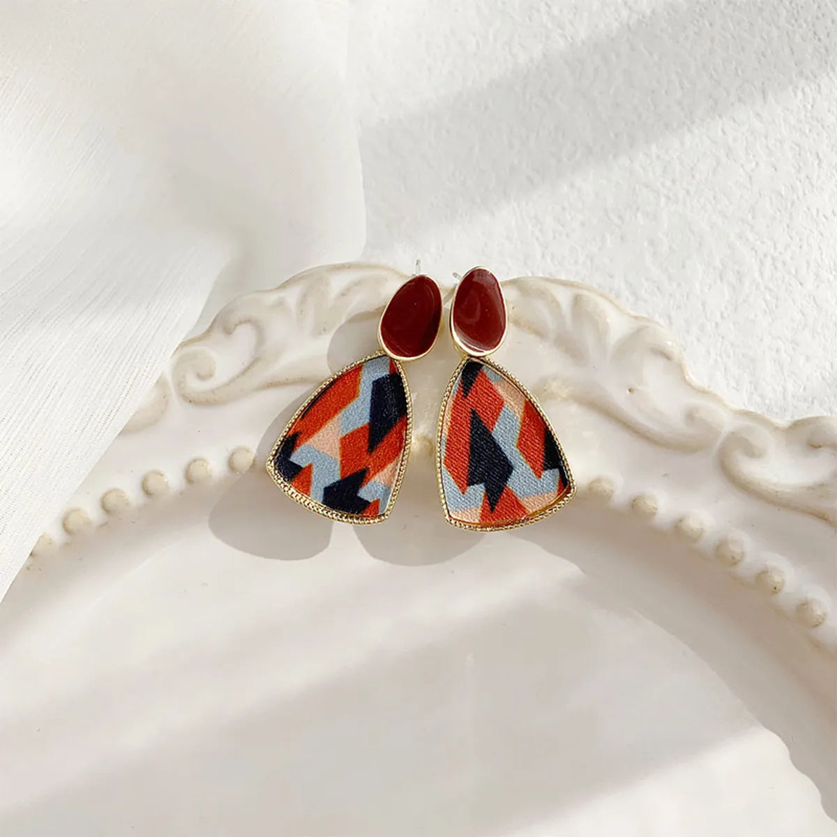 1 Pair Vintage Style Color Block Enamel Plating Alloy Gold Plated Drop Earrings