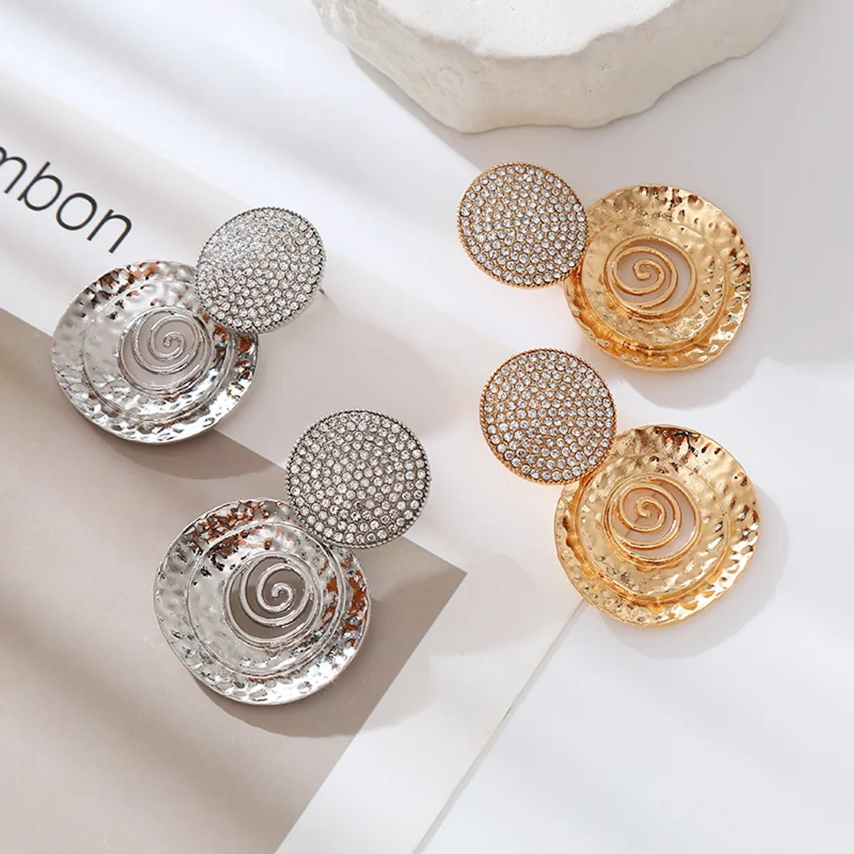 1 Pair Vintage Style Exaggerated Circle Plating Inlay Alloy Rhinestones Gold Plated Silver Plated Ear Studs