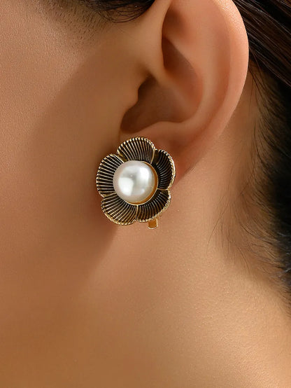 1 Pair Vintage Style Flower Alloy Ear Studs