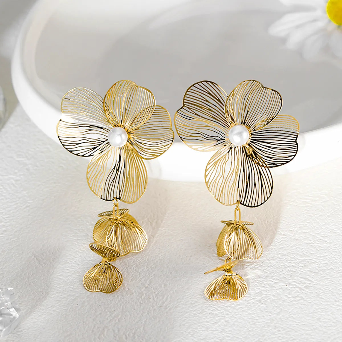 1 Pair Vintage Style Flower Plating 304 Stainless Steel Artificial Pearls 14K Gold Plated