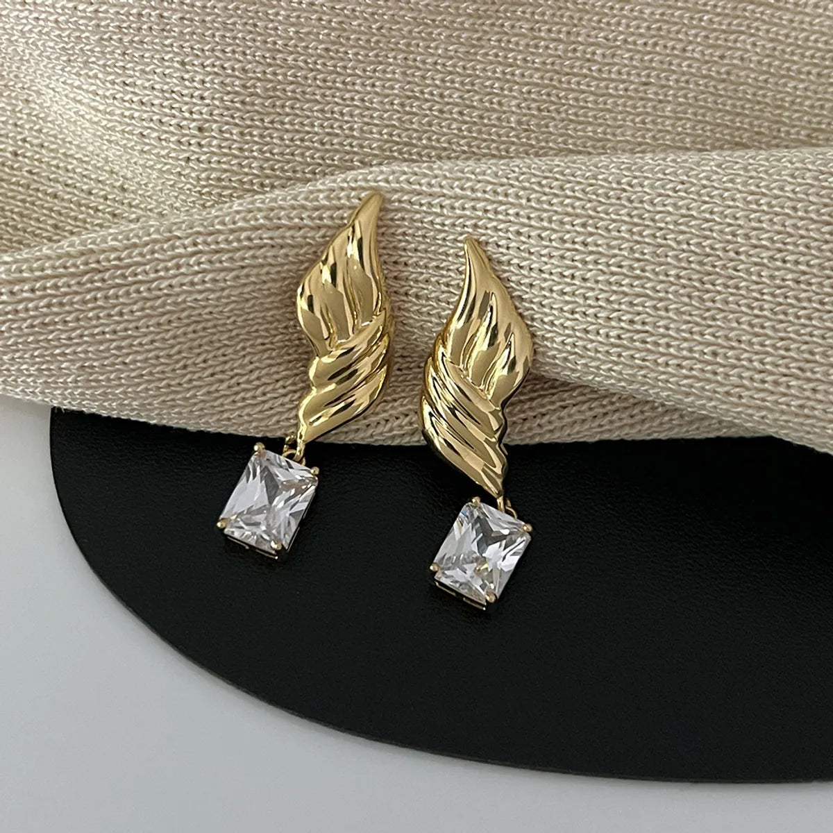 1 Pair Vintage Style French Style Geometric Plating Inlay Copper Zircon 14K Gold Plated Drop Earrings