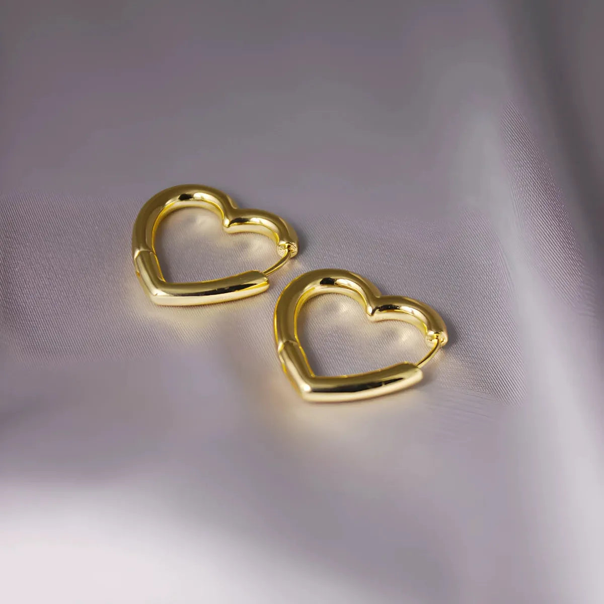 1 Pair Vintage Style Heart Shape Plating Alloy 18k Gold Plated Hoop Earrings