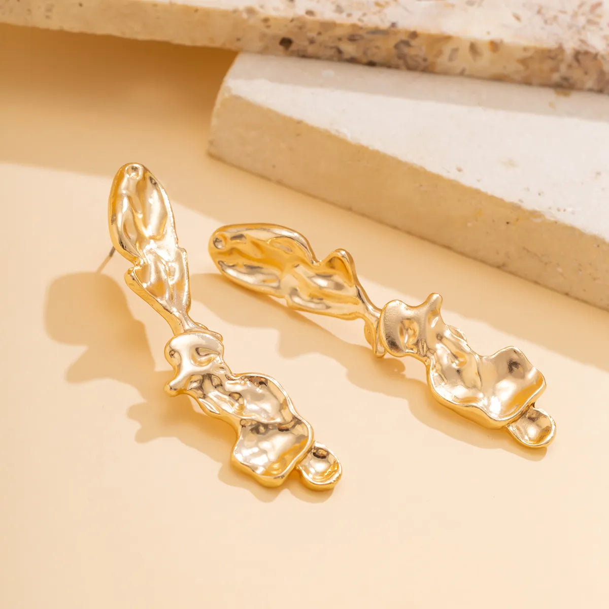 1 Pair Vintage Style Irregular Alloy Ear Studs