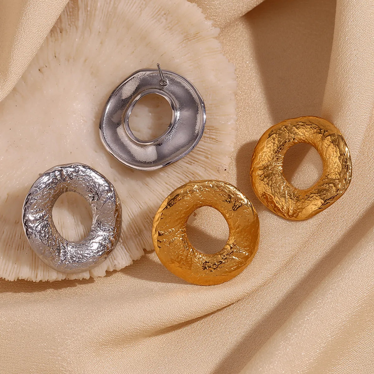 1 Pair Vintage Style Simple Style Classic Style Circle Plating Stainless Steel 18k Gold Plated Ear Studs