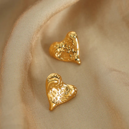 1 Pair Vintage Style Simple Style Heart Shape Plating Carving Titanium Steel 18k Gold Plated Ear Studs