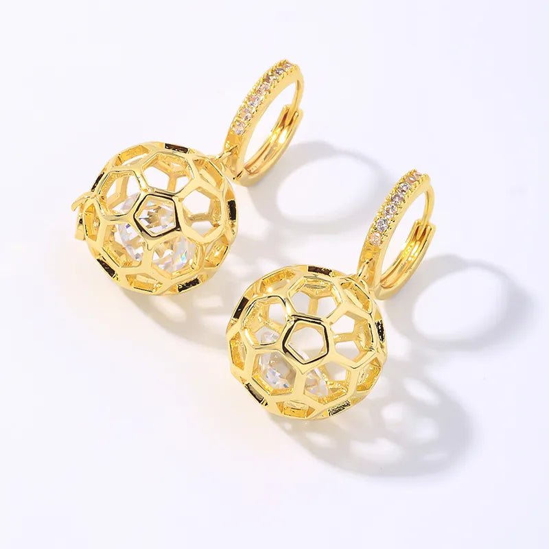 1 Pair Vintage Style Simple Style Pentagon Round Plating Hollow Out Inlay Copper Zircon Gold Plated Drop Earrings