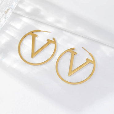 1 Pair Vintage Style Simple Style Roman Style V Shape Letter Titanium Steel Ear Studs