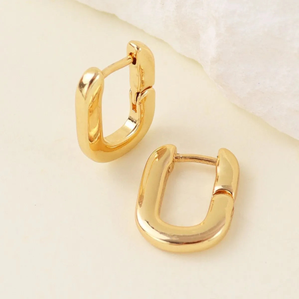 1 Pair Vintage Style U Shape Plating Copper Hoop Earrings