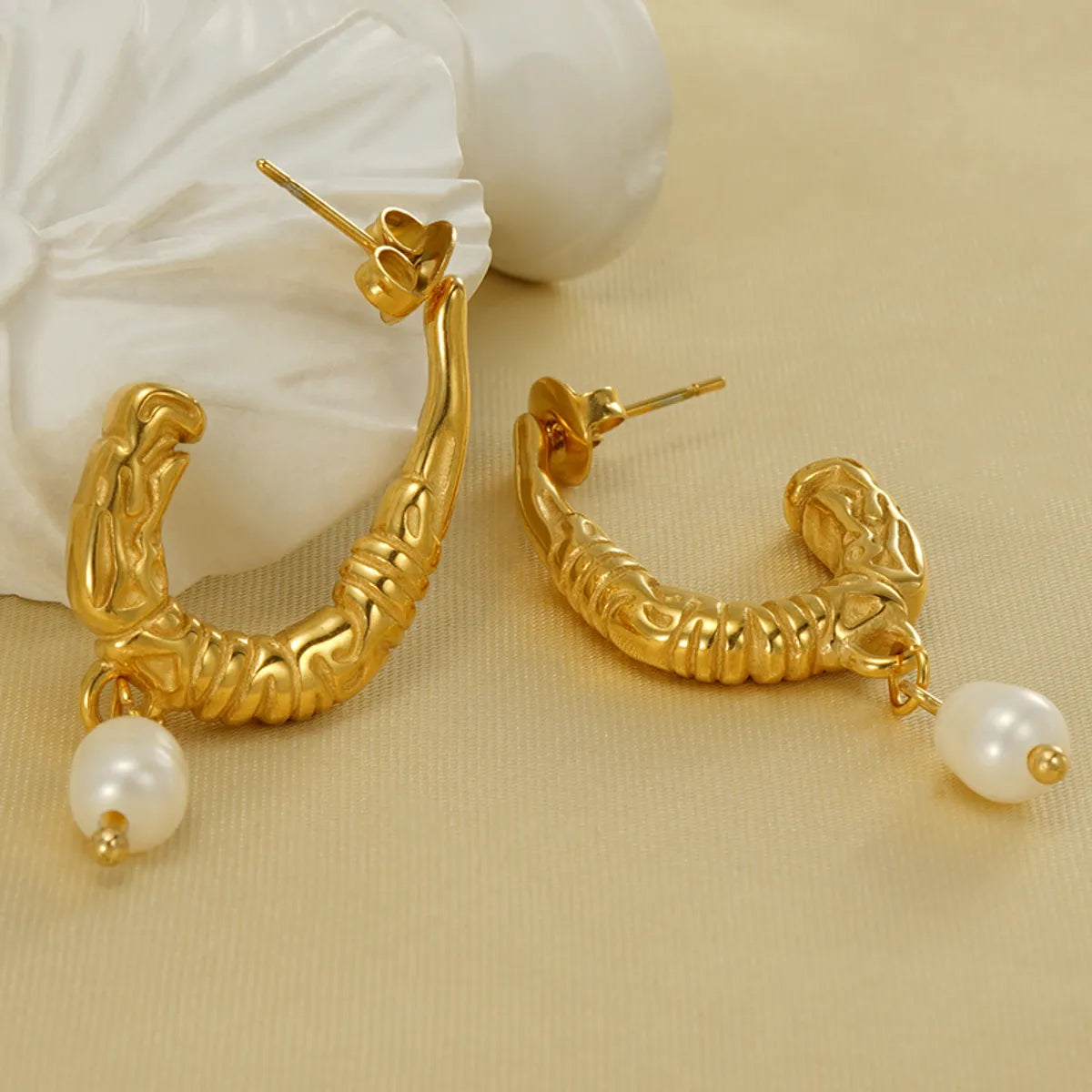 1 Pair Vintage Style U Shape Solid Color Pearl Plating Stainless Steel 18k Gold Plated Drop Earrings