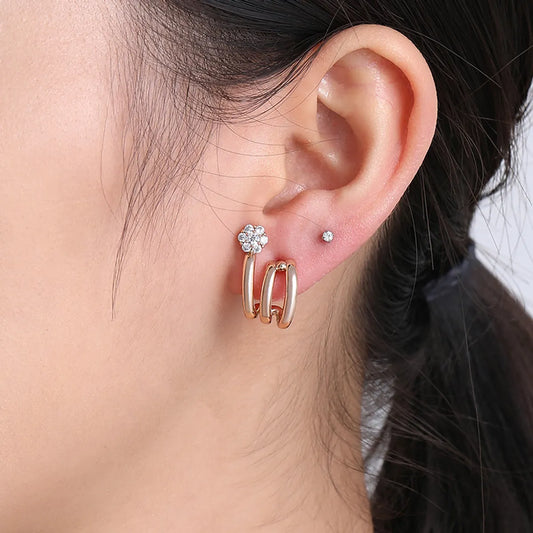 1 Pair Xuping Simple Style Flower Plating Inlay Copper Alloy Artificial Diamond 18k Gold Plated Ear Studs