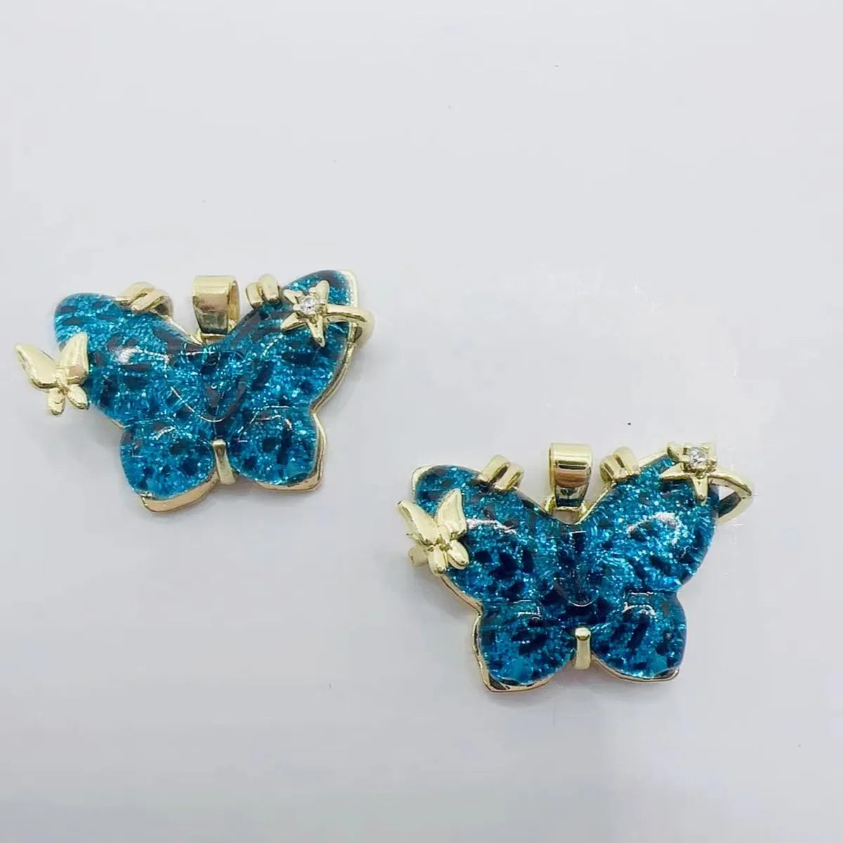 1 PCS/Package Synthetic Resin Copper Resin Zircon 18K Gold Plated Butterfly Pendant