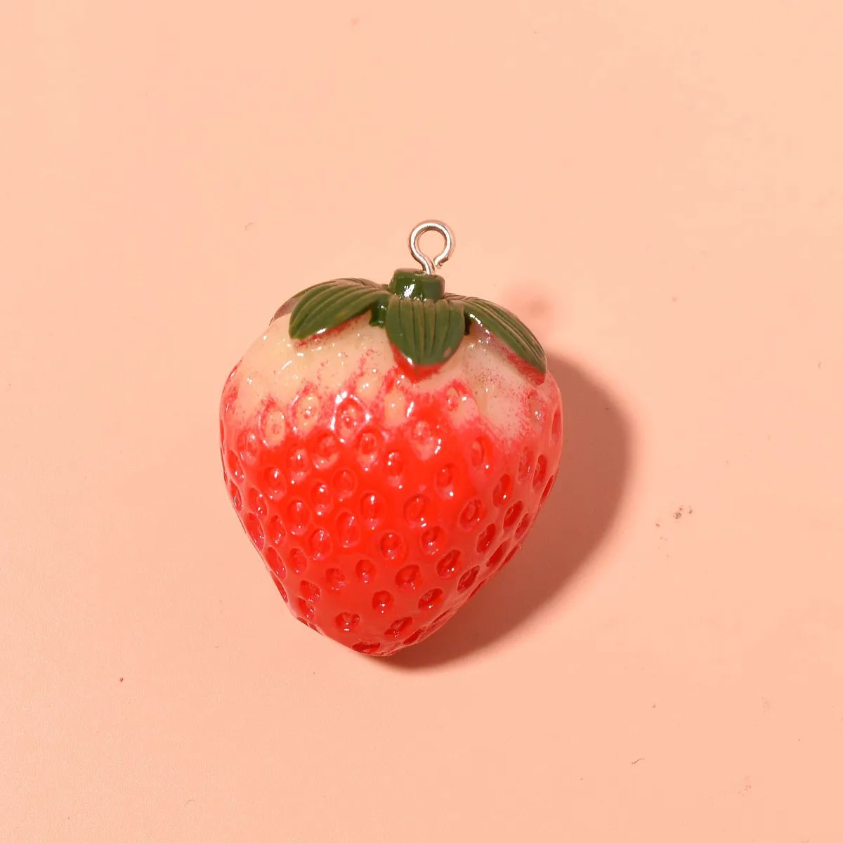 1 Piece 2.2*1.5cm 3.2*2.1cm 3*2cm Resin Strawberry Pendant