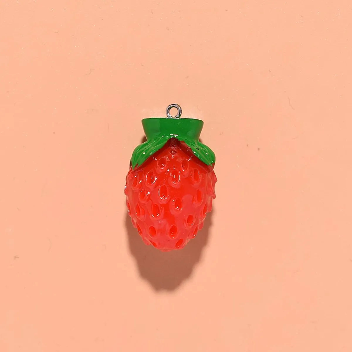 1 Piece 2.2*1.5cm 3.2*2.1cm 3*2cm Resin Strawberry Pendant