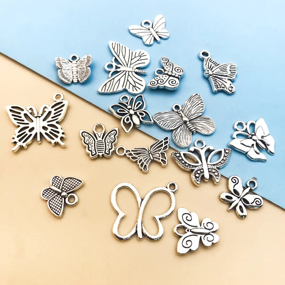 1 Piece Alloy Butterfly Pendant