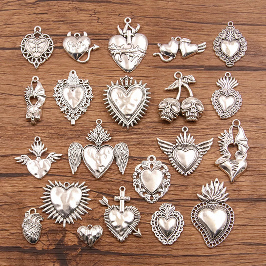 1 Piece Alloy Heart Shape Skull Pendant