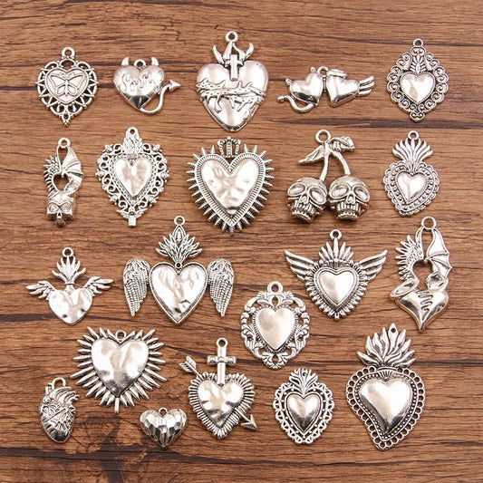 1 Piece Alloy Heart Shape Skull Pendant