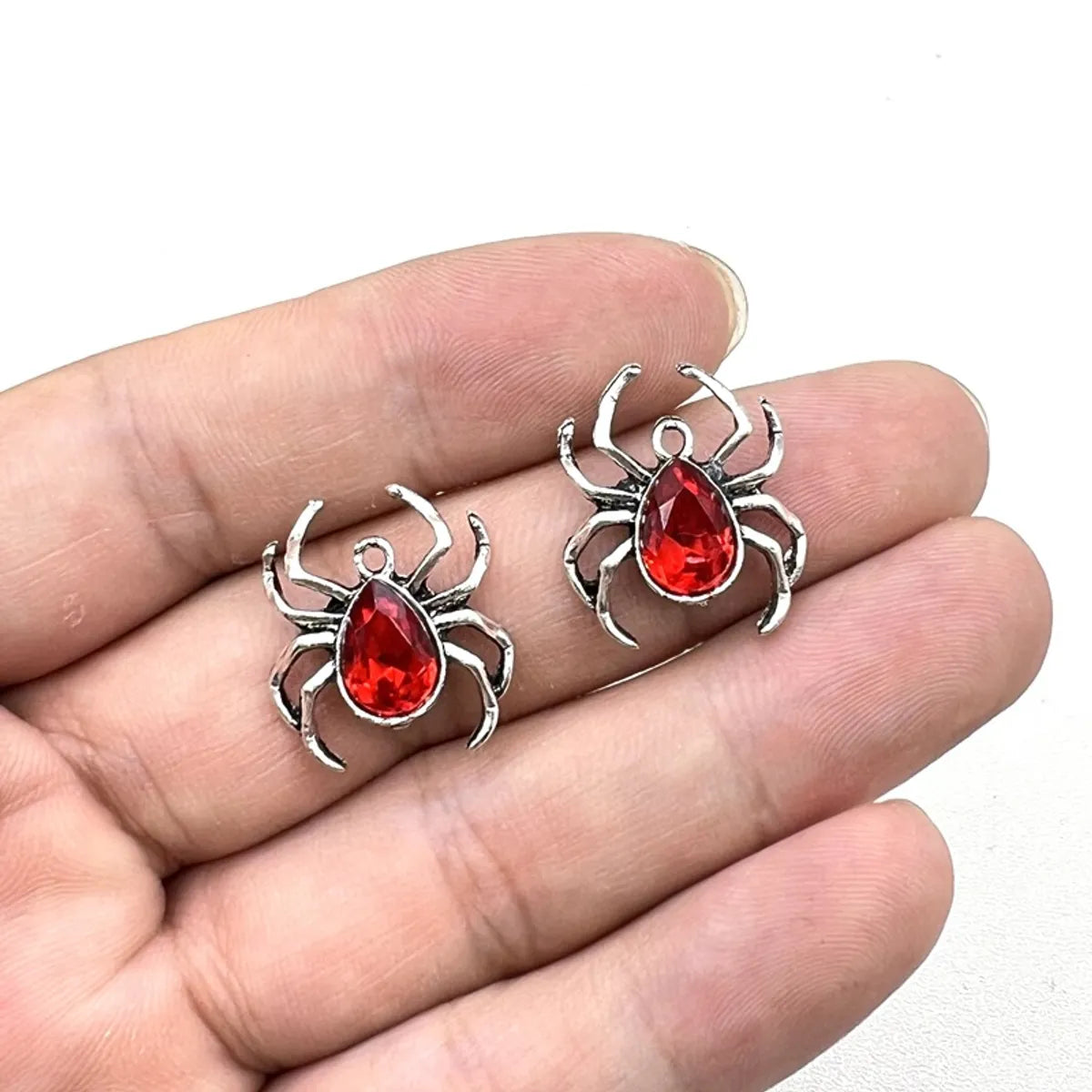 1 Piece Alloy Zircon Spider Pendant