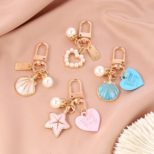 1 Piece Cartoon Style Letter Heart Shape Metal Inlay Artificial Pearls Rhinestones Women'S Keychain