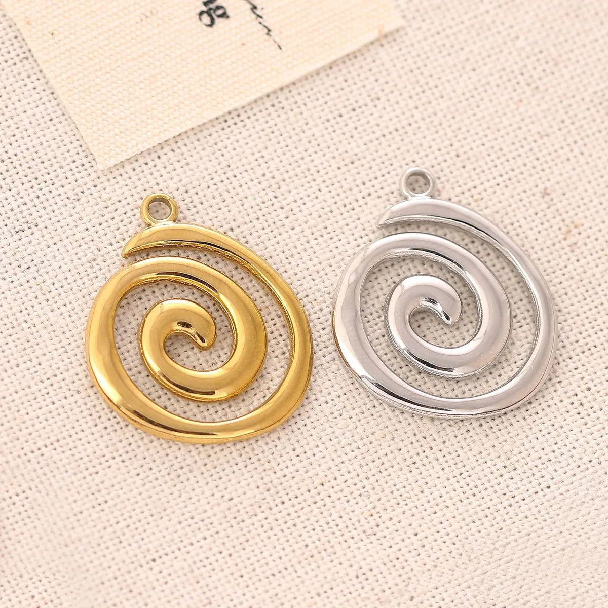 1 Piece 304 Stainless Steel 18K Gold Plated Swirl Pattern Pendant