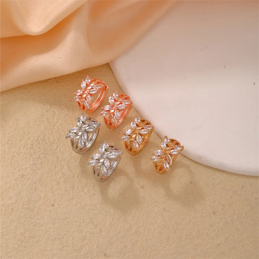 1 Piece Casual Simple Style Leaves Copper Zircon Rose Gold Plated Silver Plated Huggie Earrings