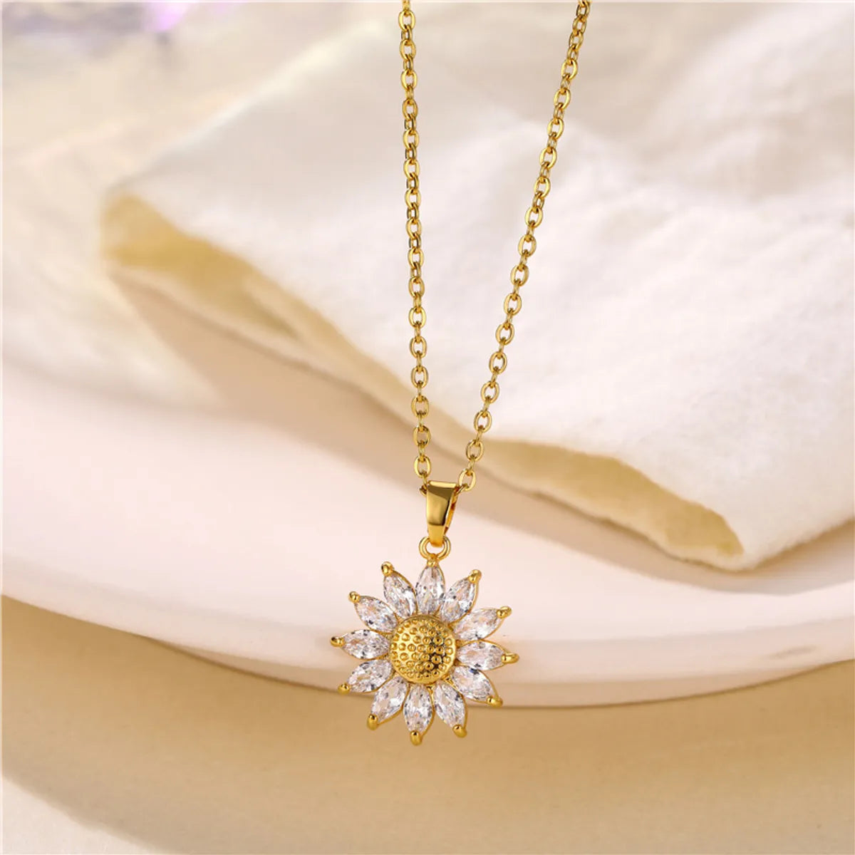 1 Piece Casual Sunflower Circle Stainless Steel Titanium Steel Polishing Plating Inlay Diamond Pendant Necklace