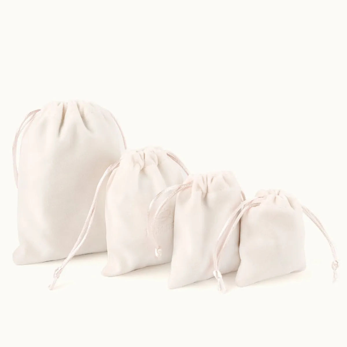 1 Piece Cloth Simple Style Classic Style Holiday Daily Solid Color Jewelry Packaging Bags