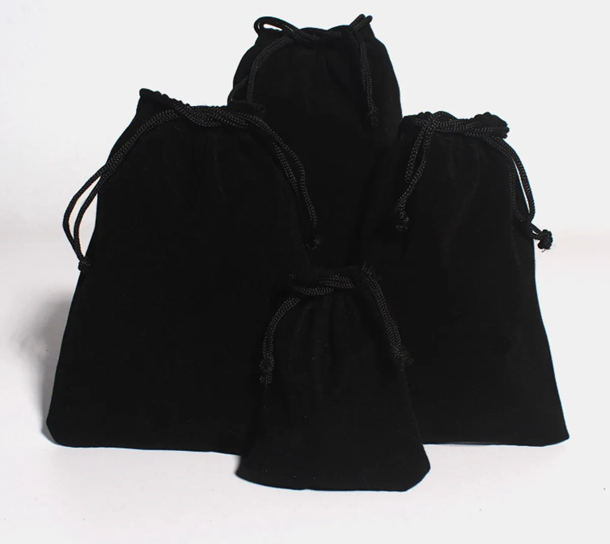 1 Piece Cloth Simple Style Classic Style Holiday Daily Solid Color Jewelry Packaging Bags