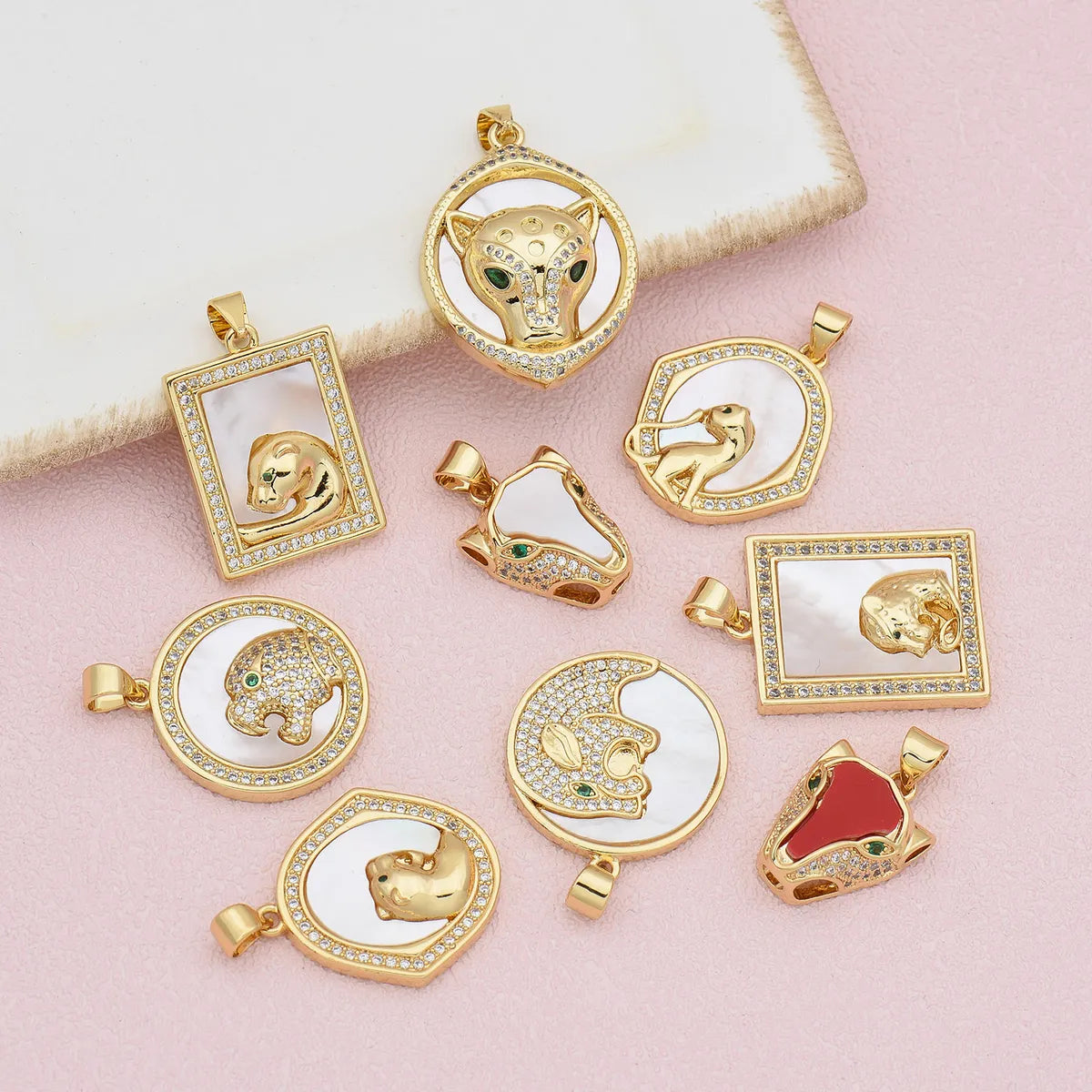 1 Piece Copper Zircon 18K Gold Plated Animal Pendant