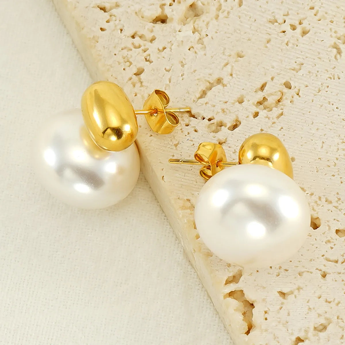 1 Piece Cute Queen Bridal Solid Color Plating Inlay Stainless Steel Pearl 18k Gold Plated Ear Studs