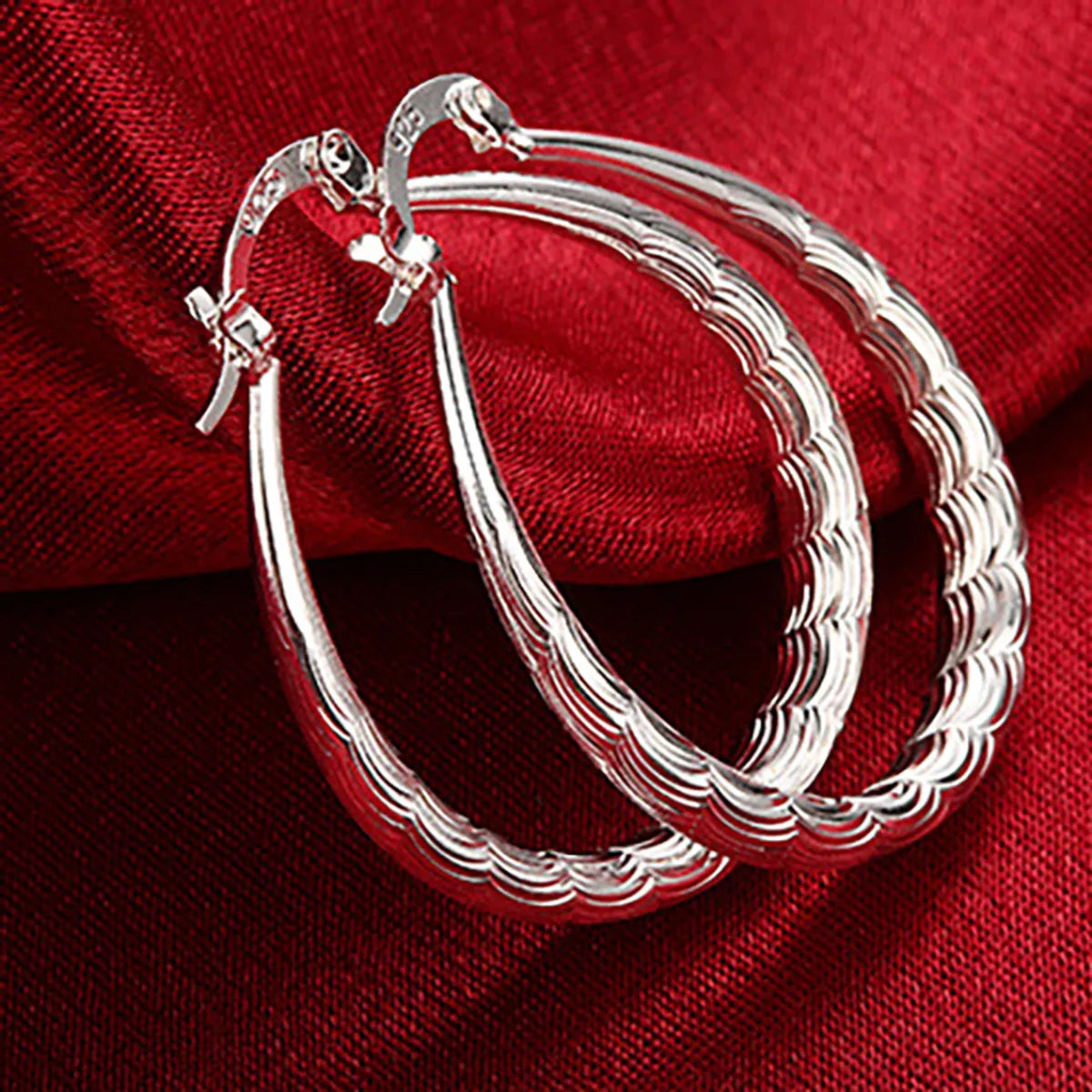 1 Piece Elegant Cute Wedding Waves Plating Alloy Hoop Earrings