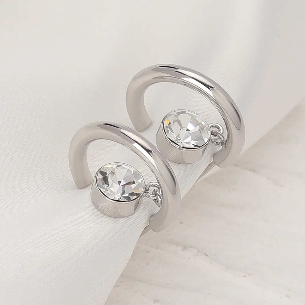 1 Piece Elegant Luxurious C Shape Inlay Stainless Steel Zircon Ear Studs