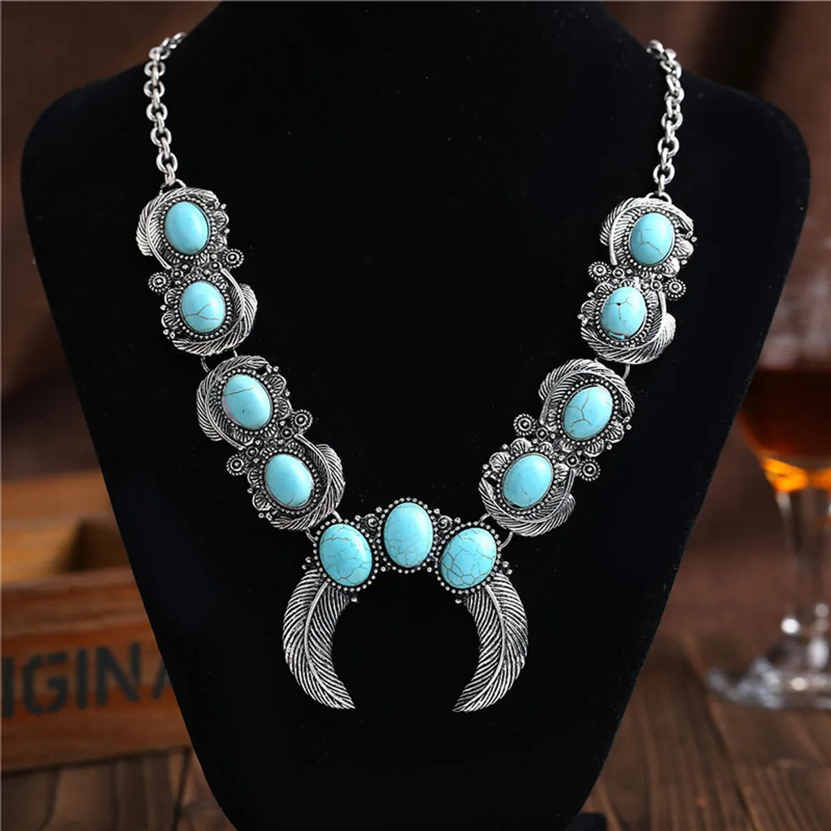 1 Piece Ethnic Style Oval Horns Alloy Inlay Turquoise Women'S Necklace