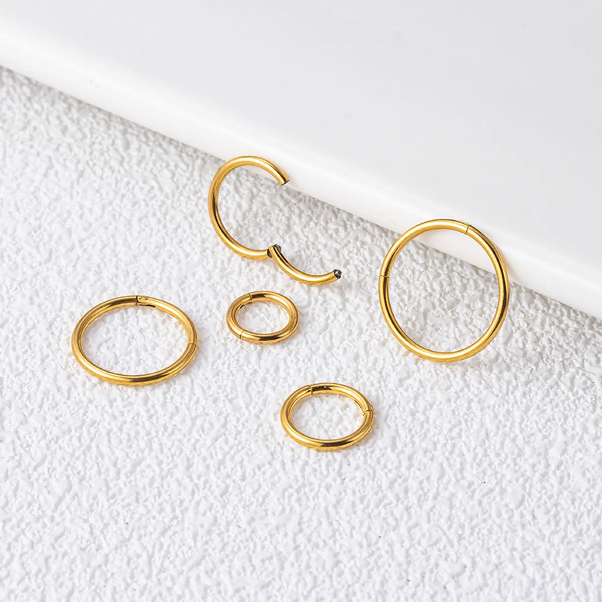 Fashion Circle Titanium Plating Nose Ring