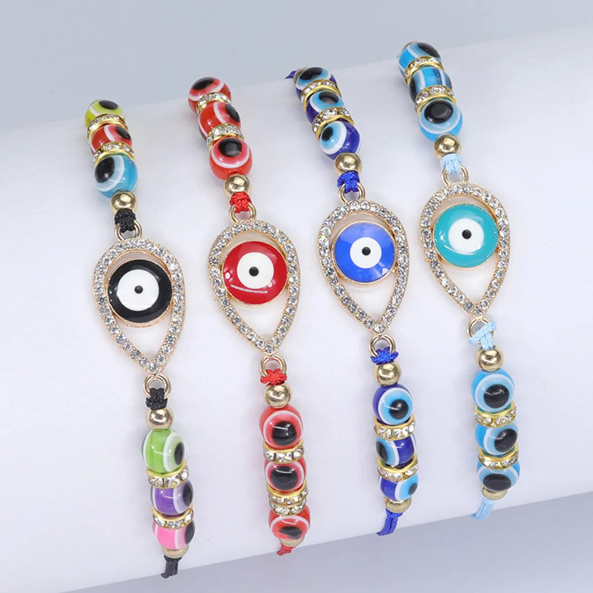 1 Piece Fashion Devil's Eye Mixed Materials Beaded Hollow Out Inlay Zircon Unisex Bracelets