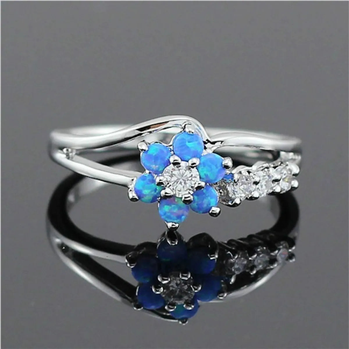 1 Piece Fashion Flower Alloy Inlay Opal Women'S Rings