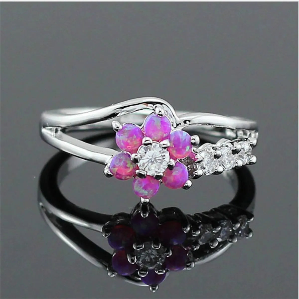 1 Piece Fashion Flower Alloy Inlay Opal Women'S Rings