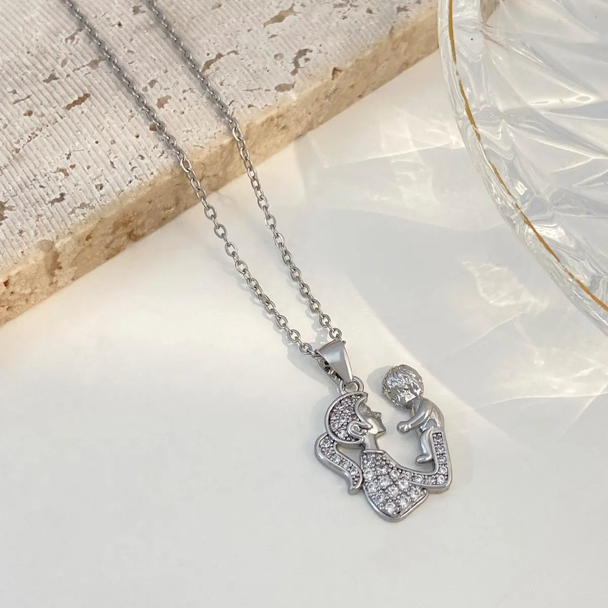 1 Piece Fashion Mama Heart Shape Alloy Plating Inlay Rhinestones 14k Gold Plated Mother'S Day Pendant Necklace