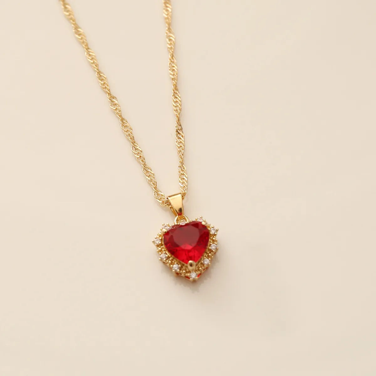 1 Piece Fashion Heart Shape Copper Inlay Zircon Pendant Necklace