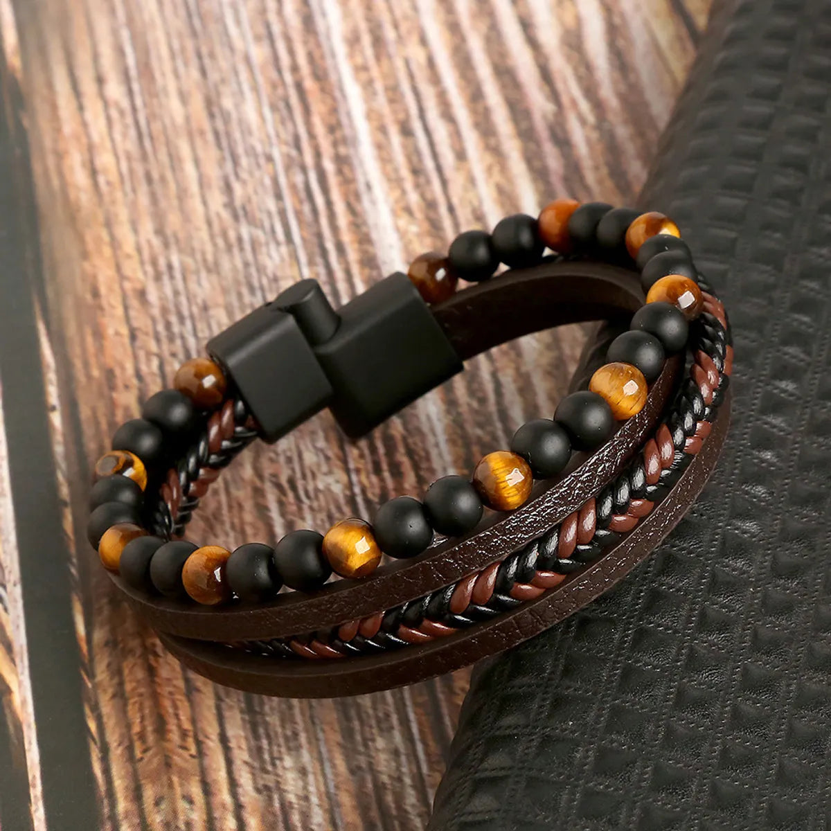 Fashion Round Pu Leather Alloy Tiger Eye Beaded Men'S Bracelets